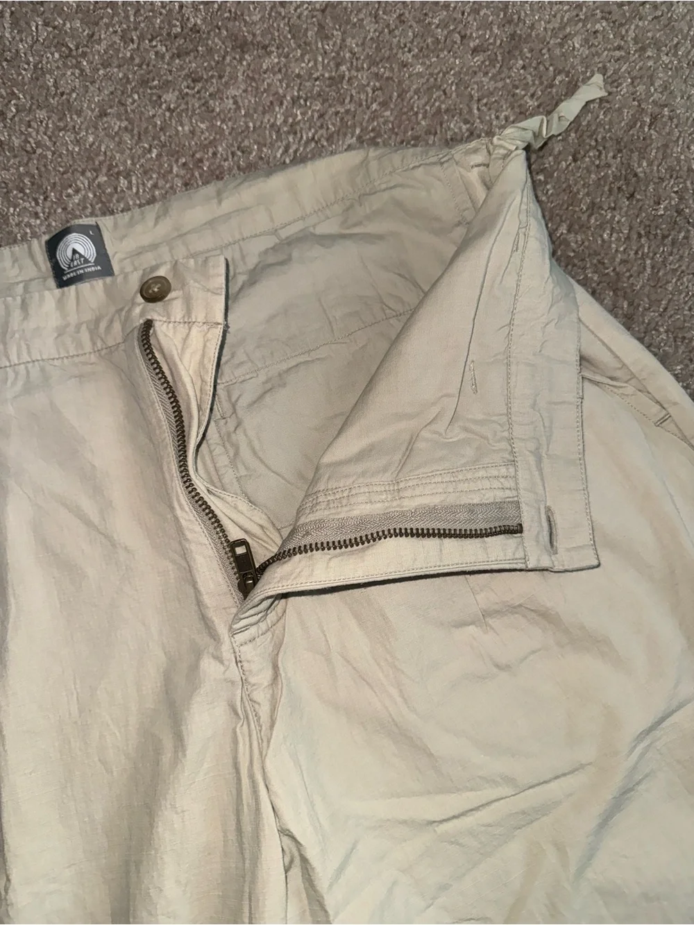 Eighteen east beige pleated ripstop cotton chino pants size L - 18east (33W)